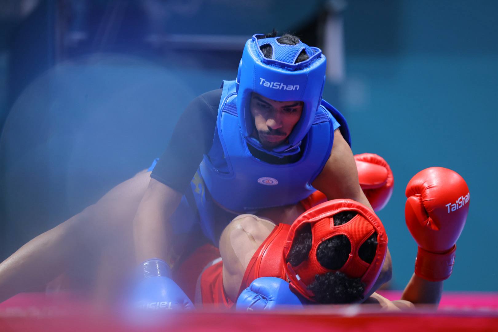 همتی: مدال طلایم را به بچه‌های خلیج فارس تقدیم می‌کنم